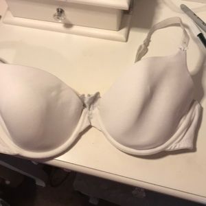 Victoria Secret Bra 38C.